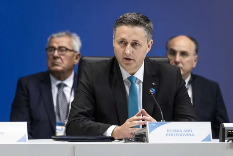 denis bećirović