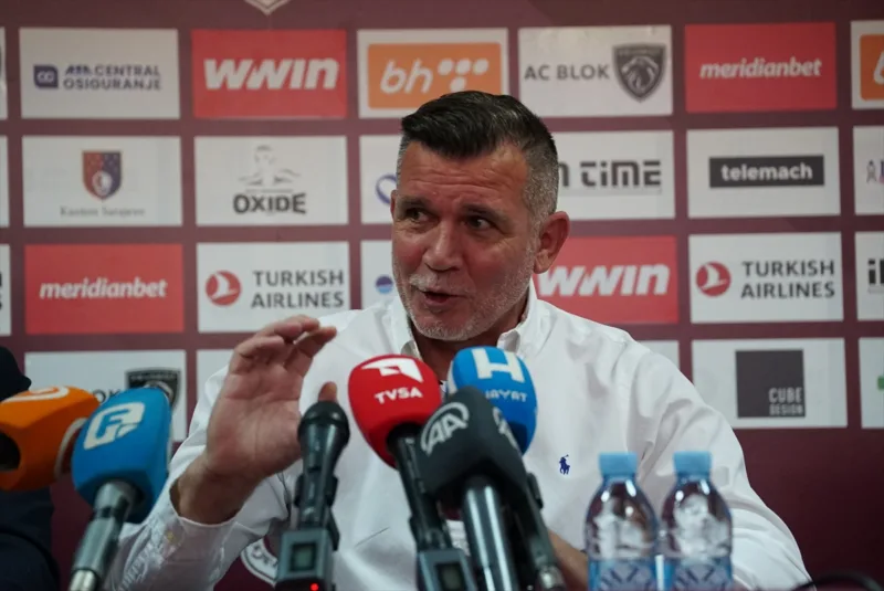 AA-20240617-34903100-34903095-ZEKIC_PREDSTAVLJEN_U_FK_SARAJEVO_NAVIJACI_SU_NEZADOVOLJNI_ALI_POTAJNO_SE_NADAMO_TITULI
