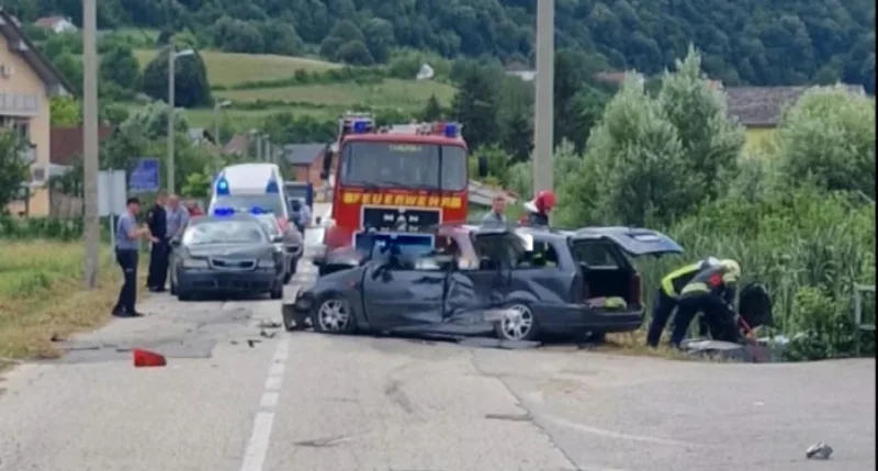 nesreca bihac udes
