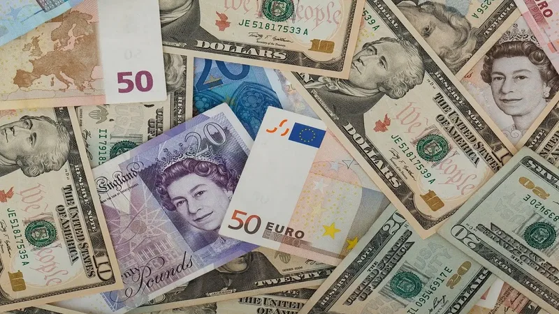dolar_funta_euro_evro_pixabay-1663948531831