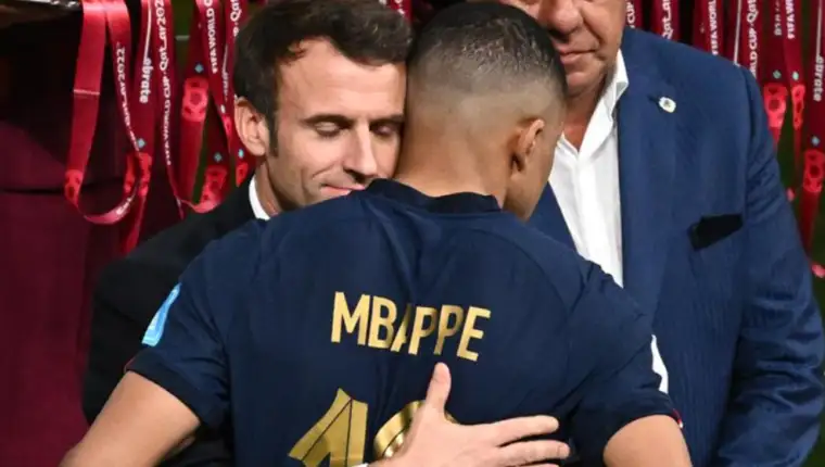 macron mbappe 3