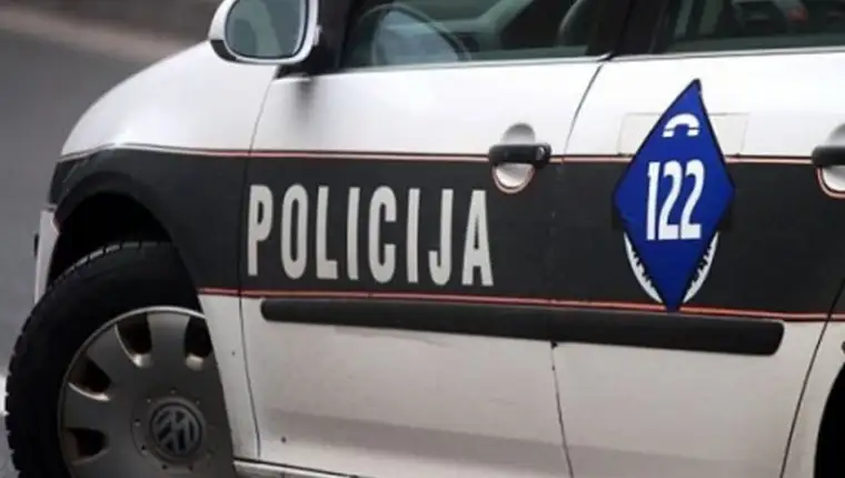 policija-auto-768x572