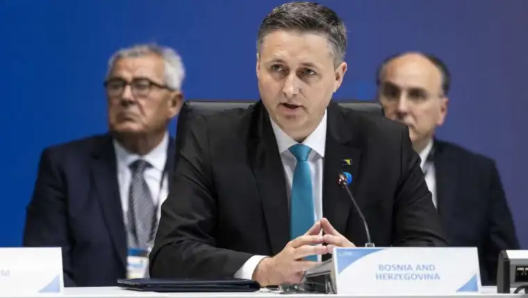 denis bećirović