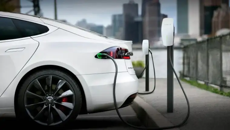 elektricni automobil