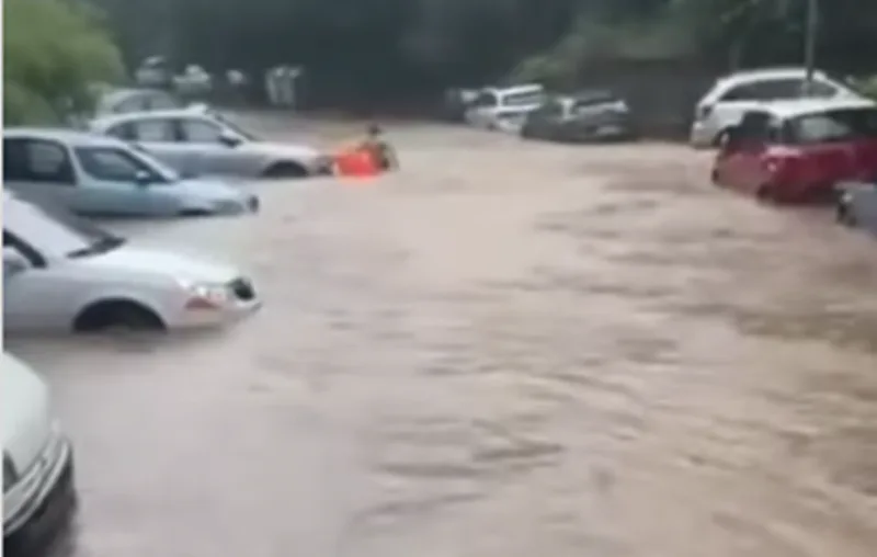 zena poplava beograd