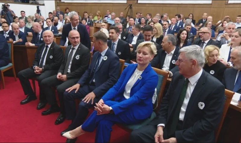hrv sabor komemoracija srebrenica