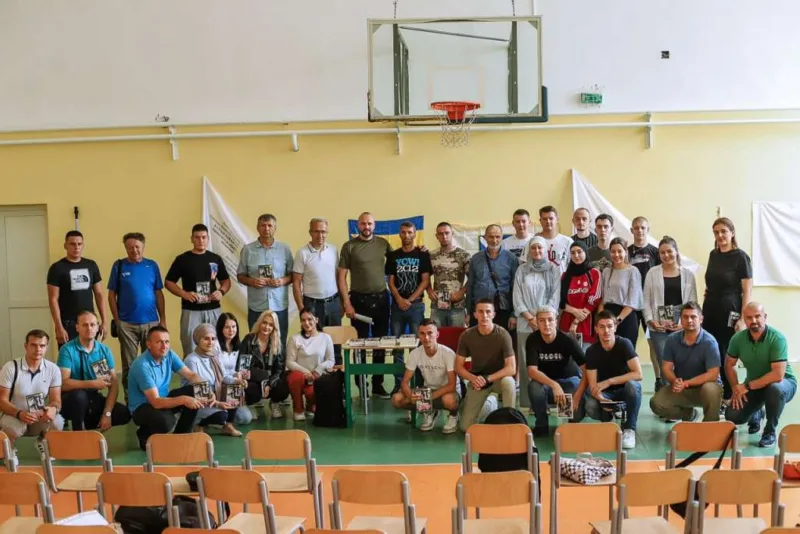 srednjoskolci mars mira