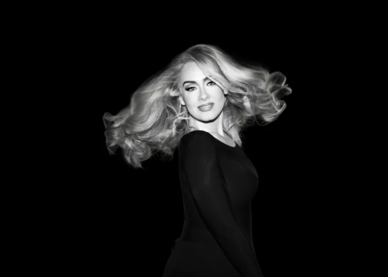 Adele_2100x1500