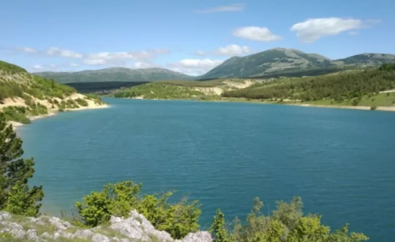 jezero mandek