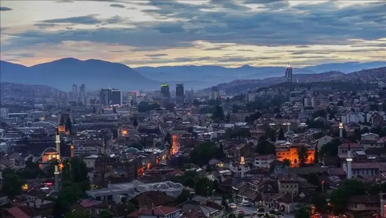 umjereno oblačno
