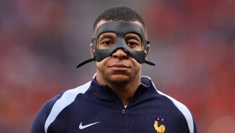 mbappe maska
