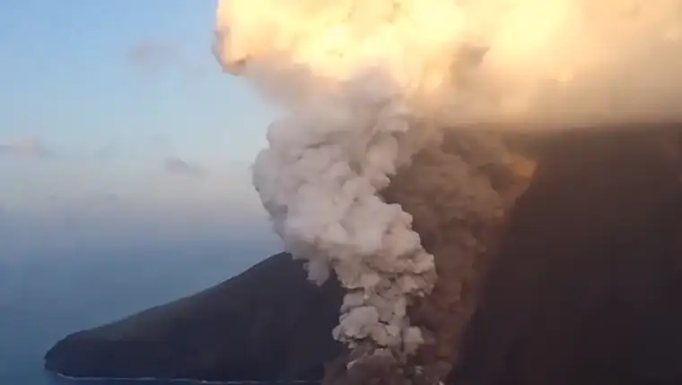 vulkan italija erupcija