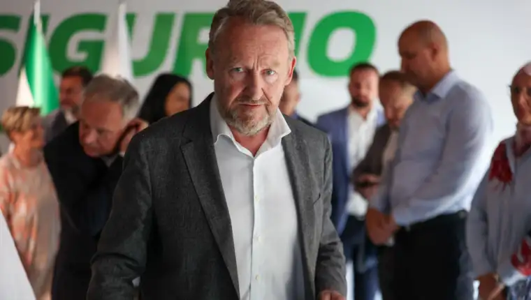 bakir izetbegovic fena press2