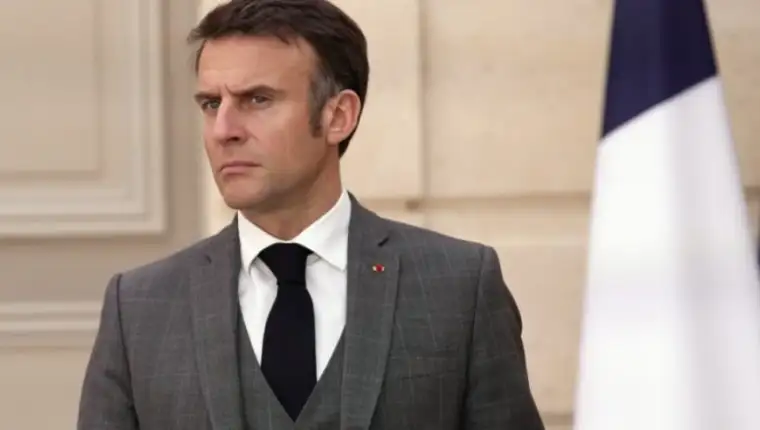 macron 6