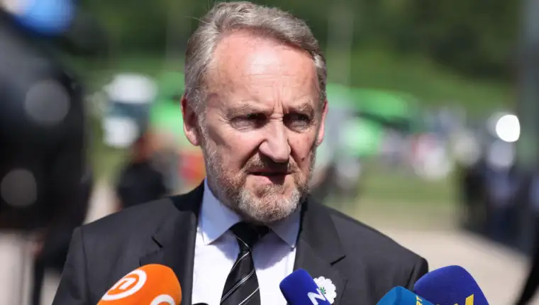 izetbegovic bakir potocari fena