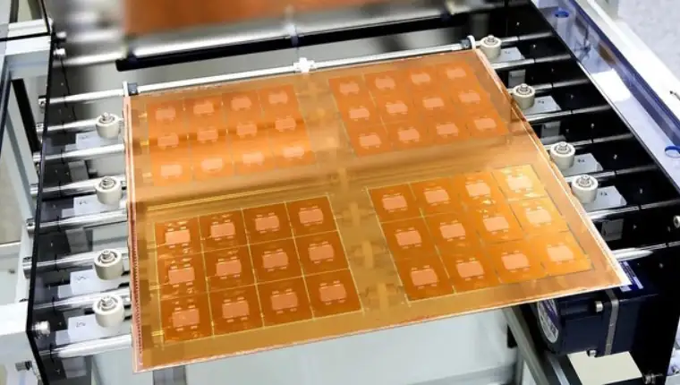 amd staklena podloga za procesore