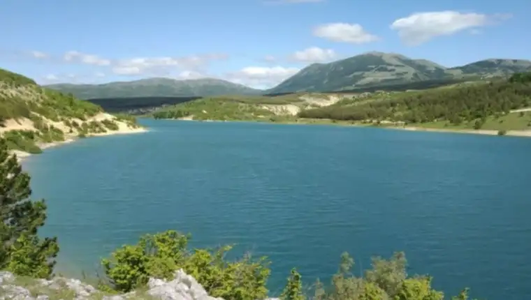 jezero mandek
