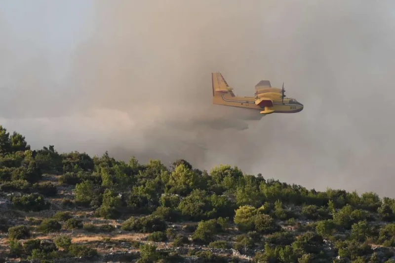 hvar pozar 1