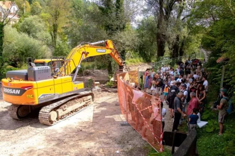 RIJEKA UNA PROTESTI GRADNJA HIDROELEKTRANE