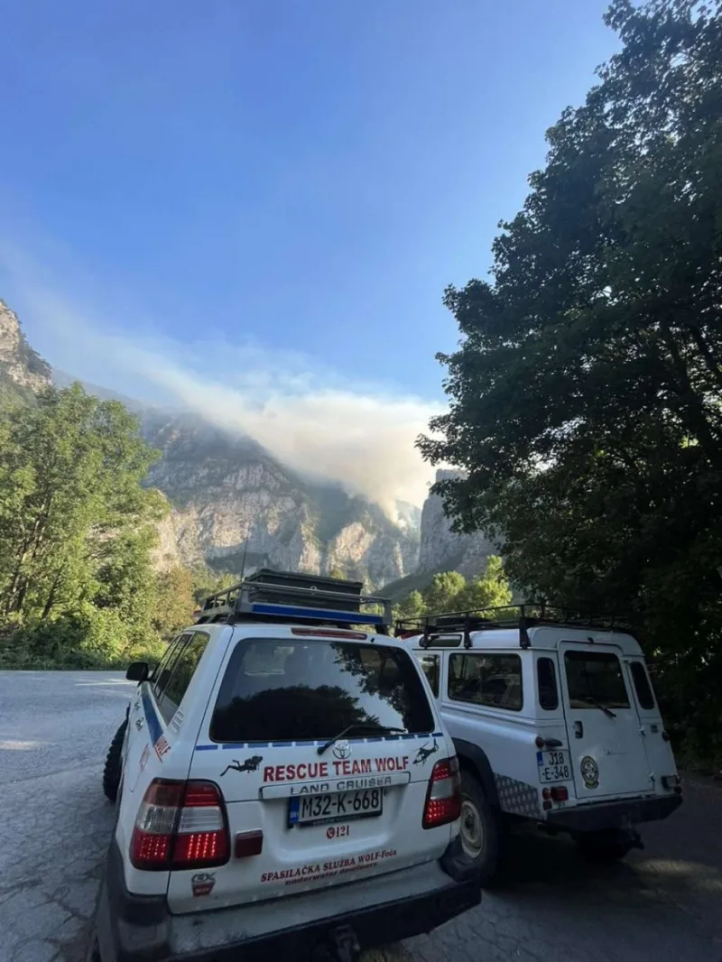 sutjeska pozar helikopter1