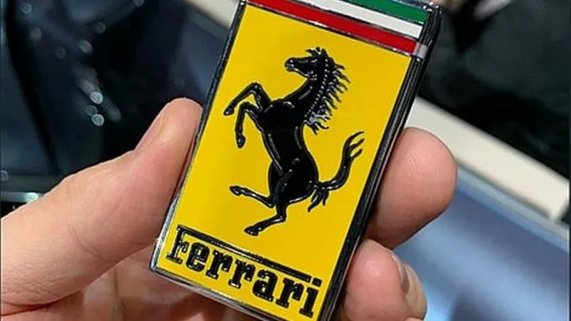 ključ ferrari roma