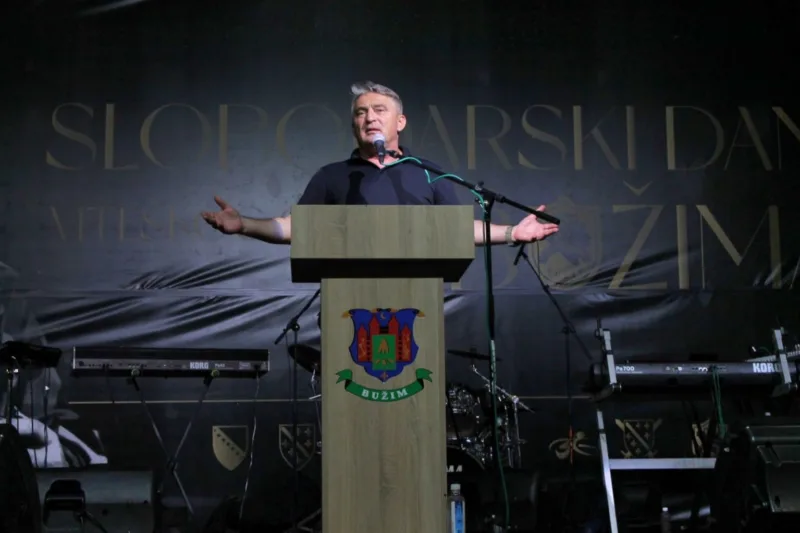komšić u bužimu
