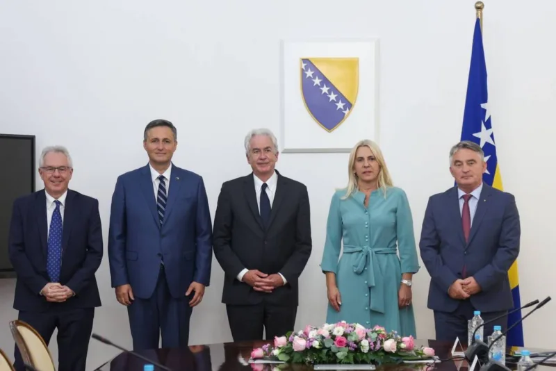 sastanak naslovna