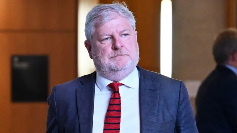 Angus Robertson