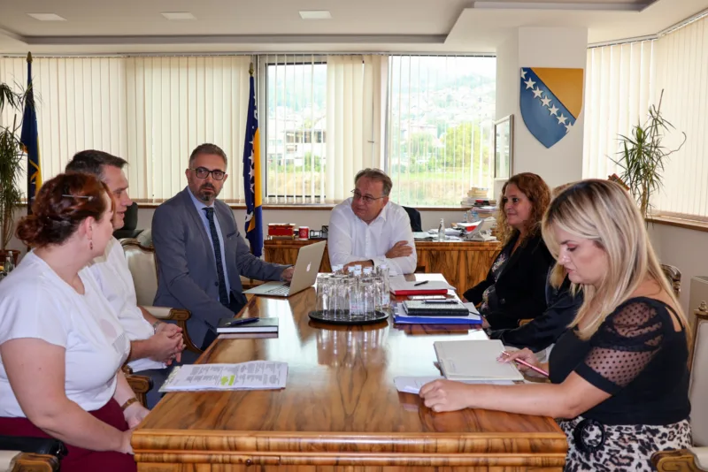 Premijer Nikšić i ministrica Duraković s predstavnicima NUB BiH_1