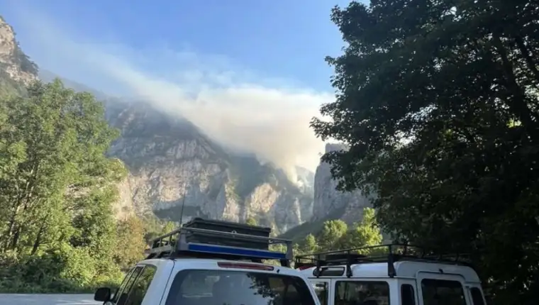 sutjeska pozar helikopter1