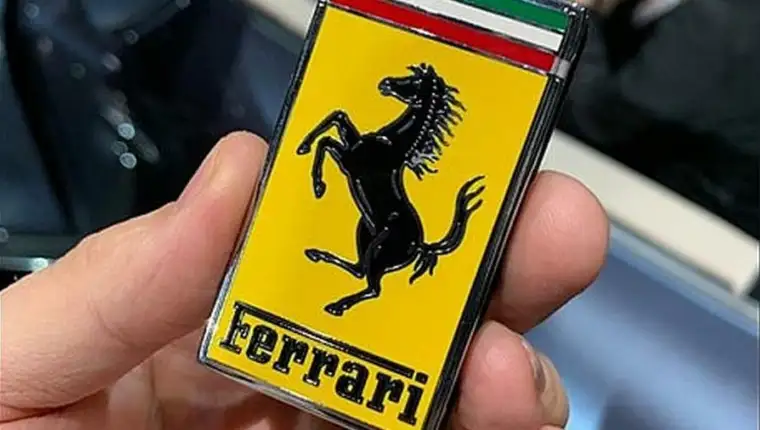 ključ ferrari roma