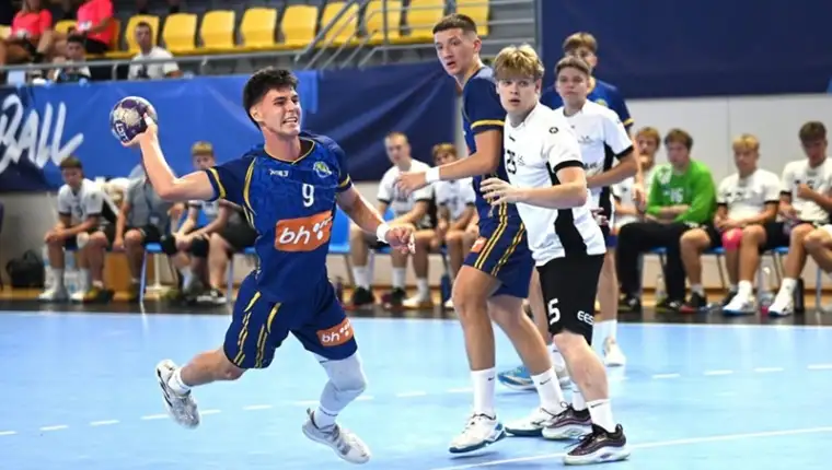 u18