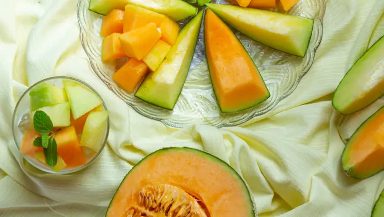 Japanese melon or cantaloupe, cantaloupe, seasonal fruit, health