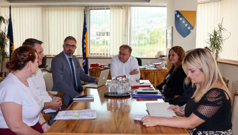 Premijer Nikšić i ministrica Duraković s predstavnicima NUB BiH_1