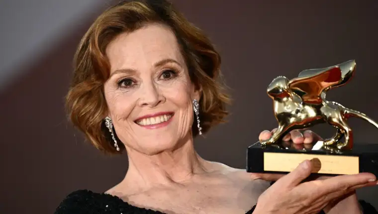 Sigourney Weaver