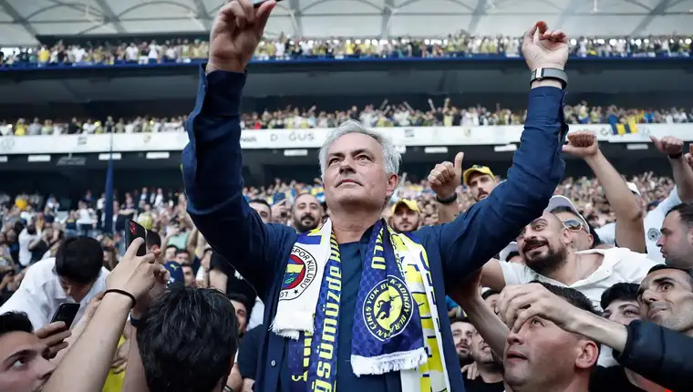 Jose-Mourinho-Fenerbahce-Facebook