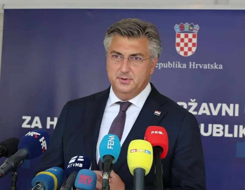 andrej plenkovic fena