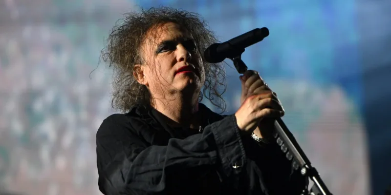 the cure bend robert smith