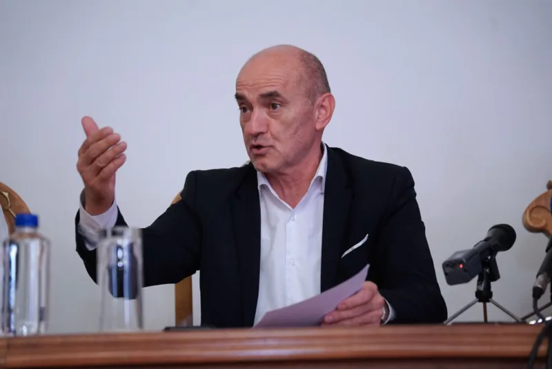 Rifat Škrijelj