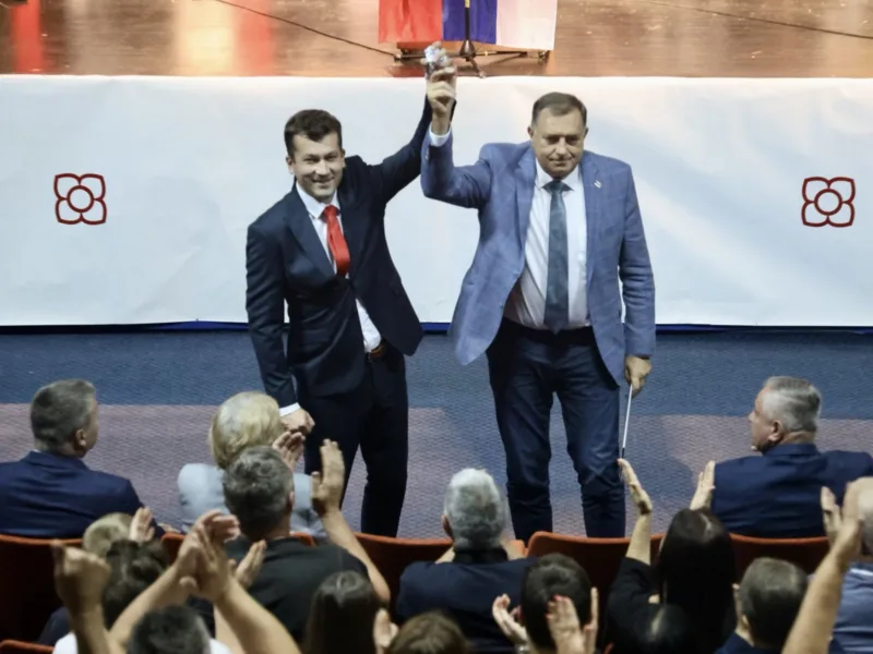 milos vucic dodik