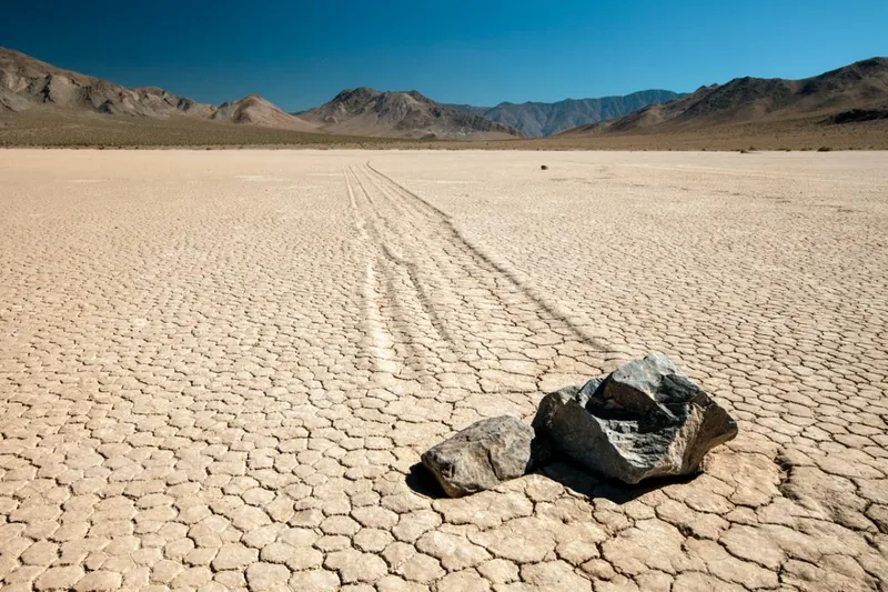 Death-Valley-Racetrack-Playa-4