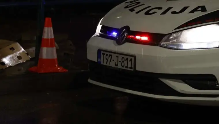 policija