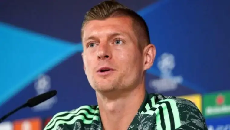 kroos