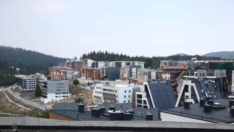 bjelasnica sve vise objekata manje planine