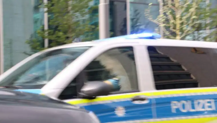 policija