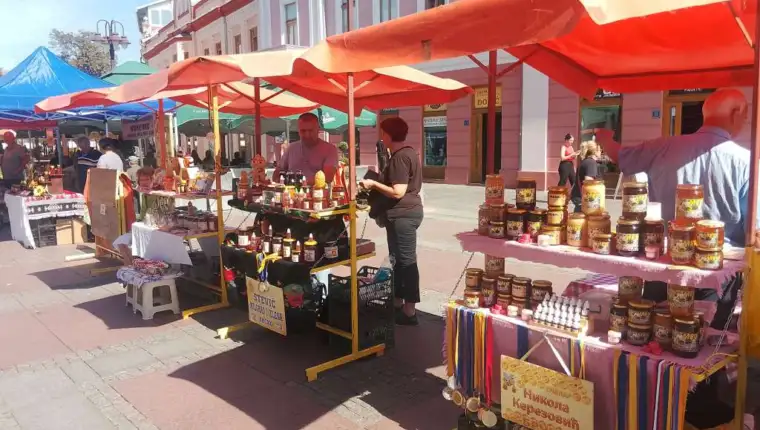 sajam pcelarstva brcko