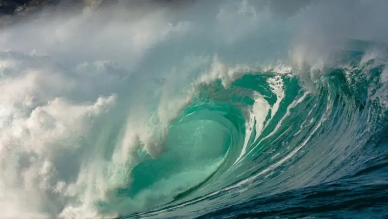 _123262027_roguewave