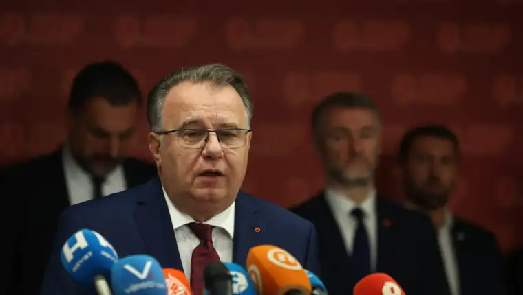 press Trojka (5)
