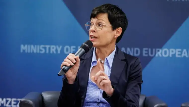 marta kos