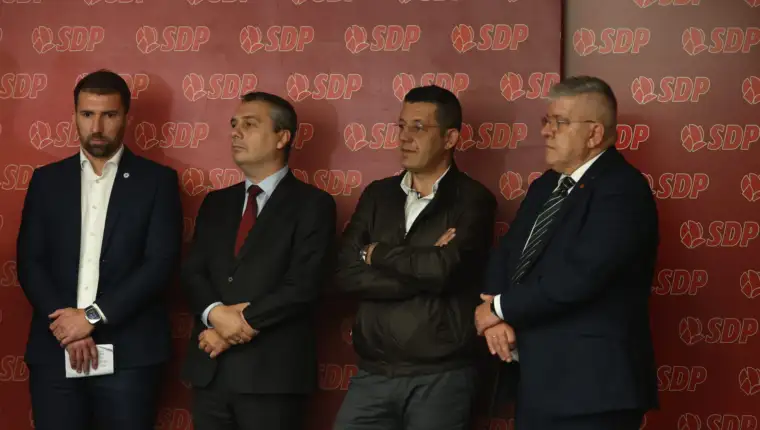 press Trojka (3)